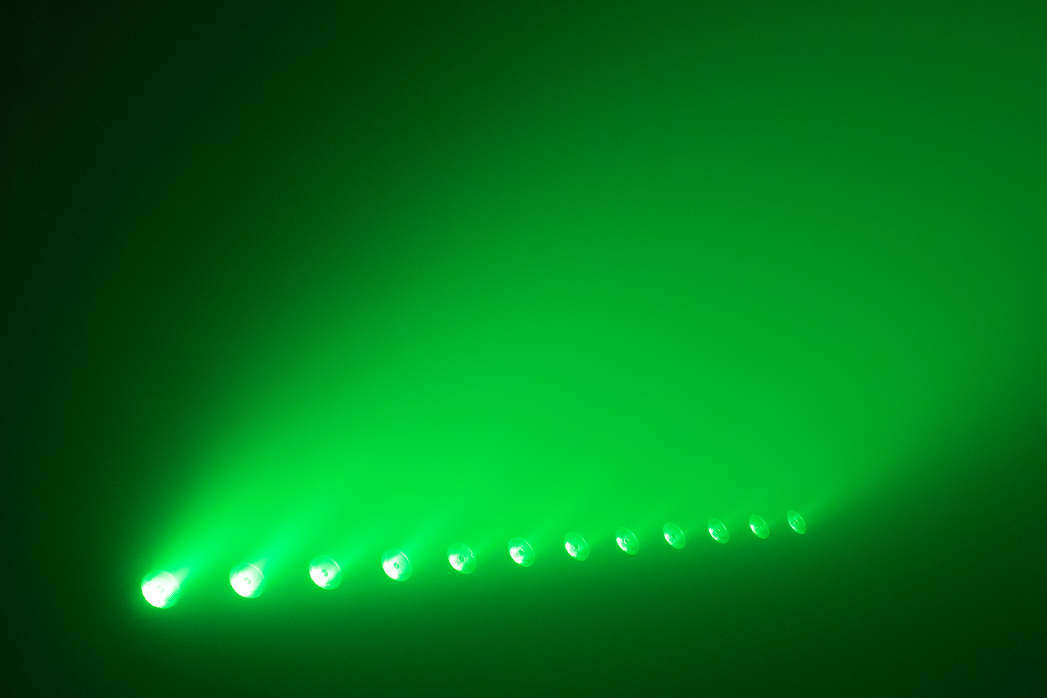 Event Lighting PIXBAR12X3 - 12x 3 W RGB Pixel Control Bar