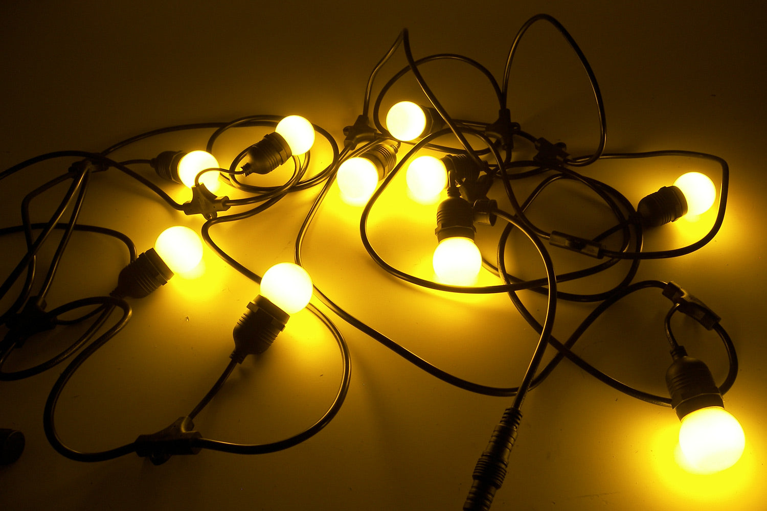 Event Lighting FESLED2YX12 - 2W E27 LED Globe (Yellow) - Box of 12