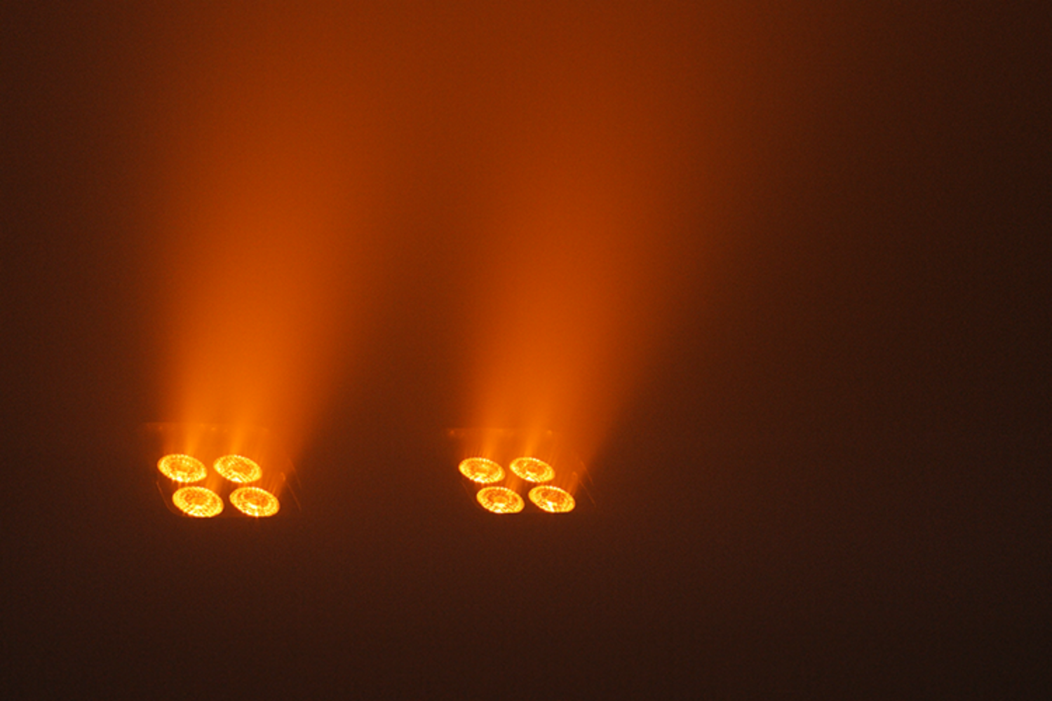 Event Lighting PAR4X12B - Battery Parcan with Wireless DMX & Wifi