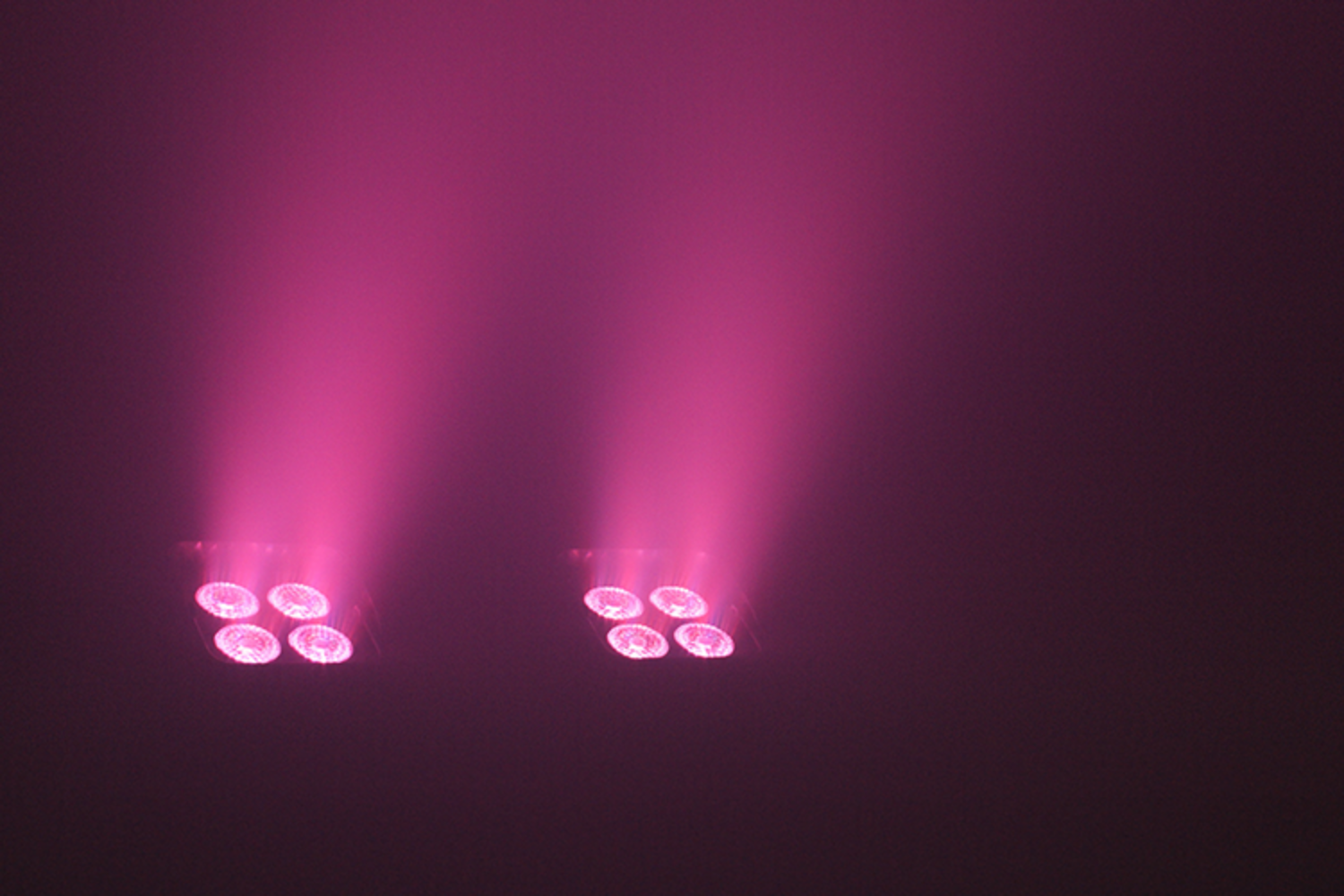 Event Lighting PAR4X12B - Battery Parcan with Wireless DMX & Wifi