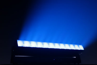 Event Lighting SURF12X60 - Tilt bar with zoom 12 x 60W RGBW LEDs