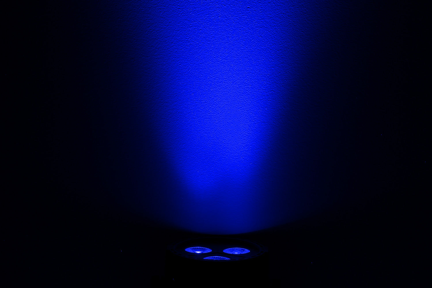 Event Lighting VIVIDPAR3X4Q - 3x 4W RGBW Mini Par