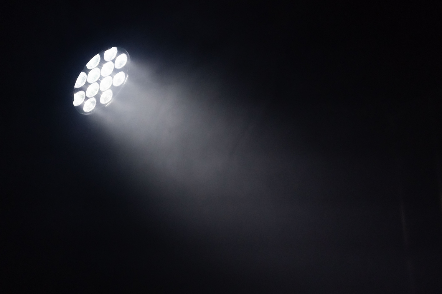 Event Lighting PAR12x12 - 12x12 W RGBWAU Pro PAR