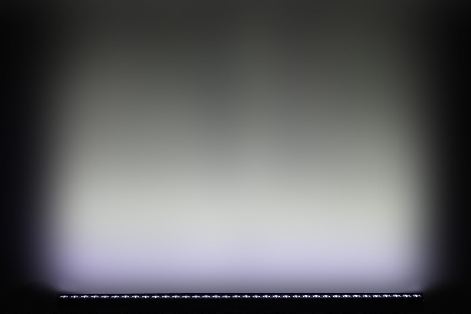 BAR36X4L - 36 x 4W RGBW LED Bar with 12 Segment Control