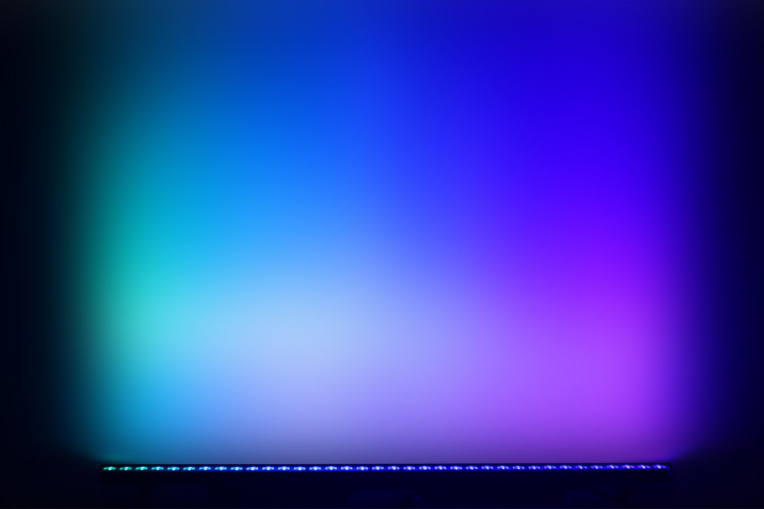 BAR36X4L - 36 x 4W RGBW LED Bar with 12 Segment Control