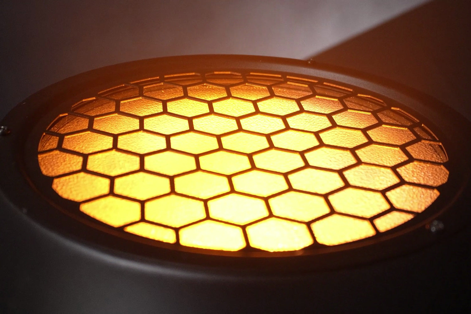 CYCLOPS2 - Outdoor 300W Warm White + 80 x 20W RGBA Wash