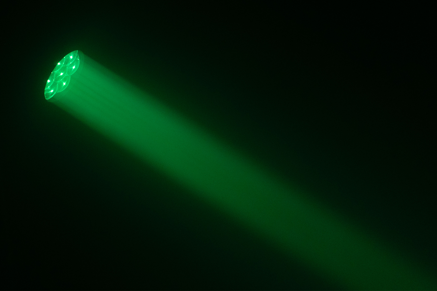 ENFORCER7X60 - 7X60W RGBW Moving Head