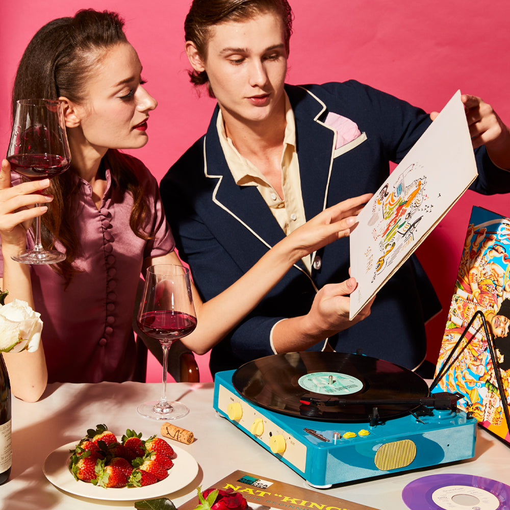 Gadhouse Brad MKII Record Player - Green + Bundled Majority D40X Bluetooth Speakers