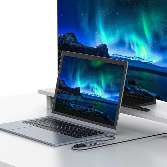 UCD32U7 7 in 1 USB-C 3.2 Gen2 Hub with 8K Video 10G MBEAT 09050890