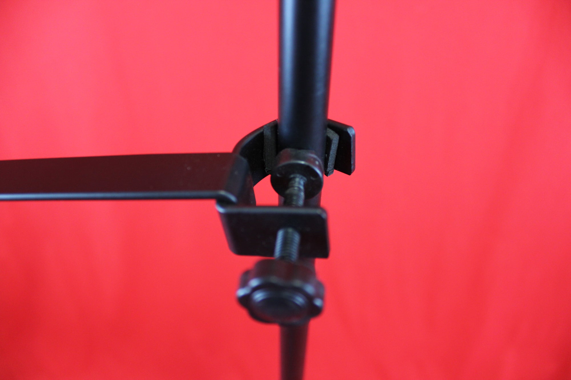 Universal Tablet Holder For Microphone and Music Stand Clamp On Metal Gooseneck Suits iPad or Android