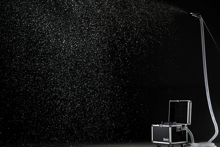 Event Lighting S500 - Professional snow machine in road case