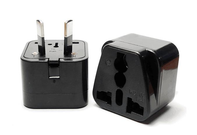 PLUGS, SOCKETS & ADAPTORS